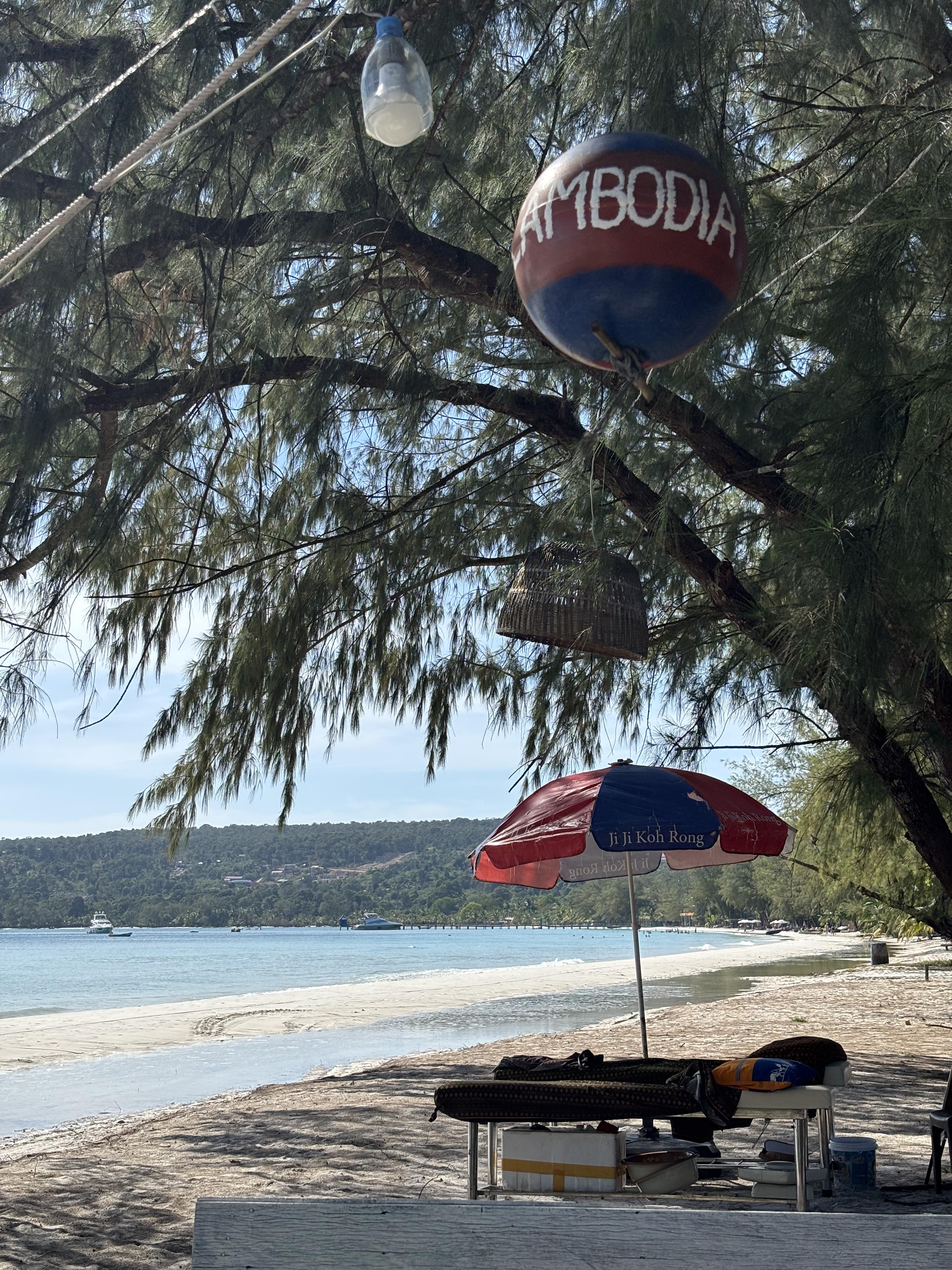 Lunch at Phorn's bar
