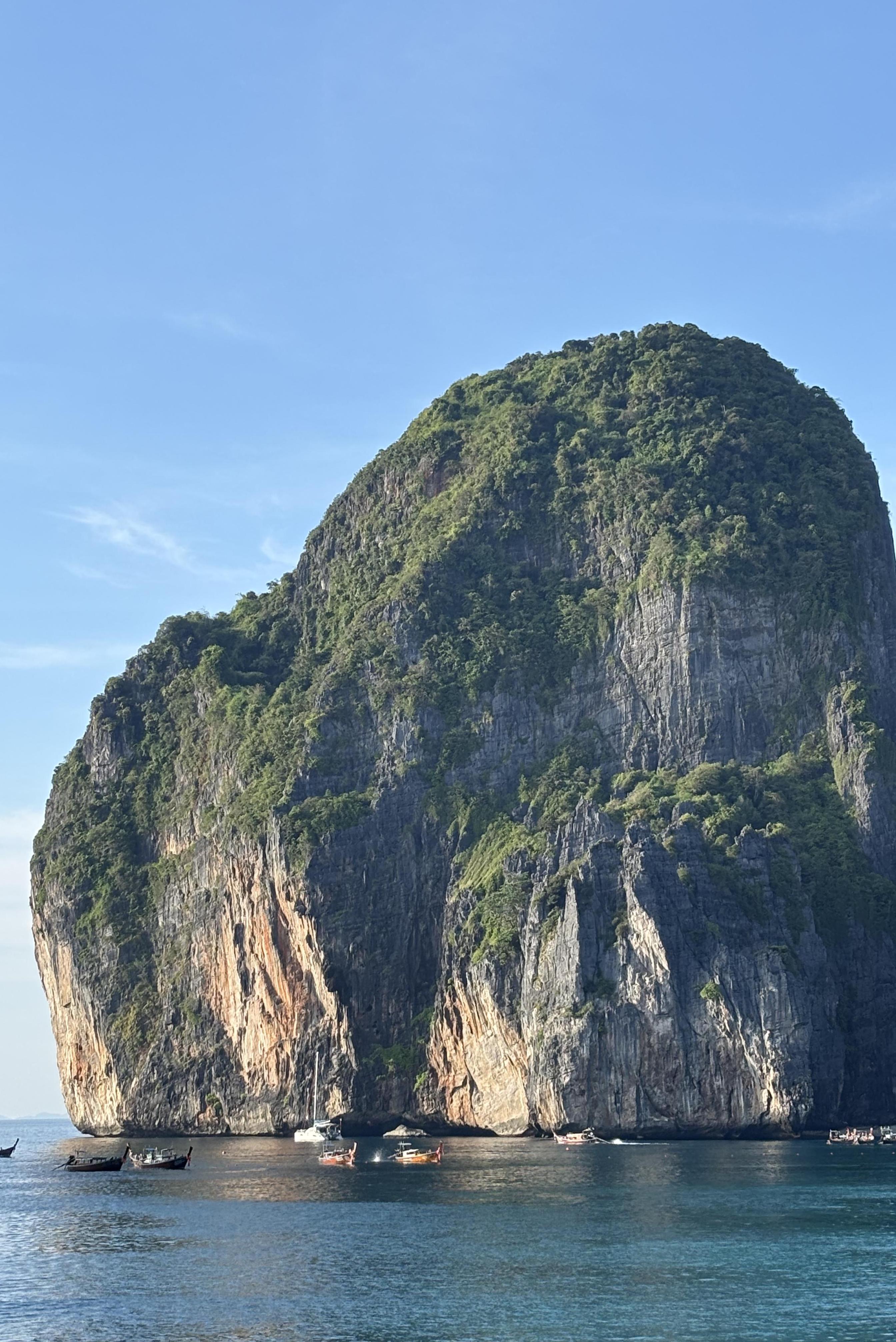 Phi Phi 2